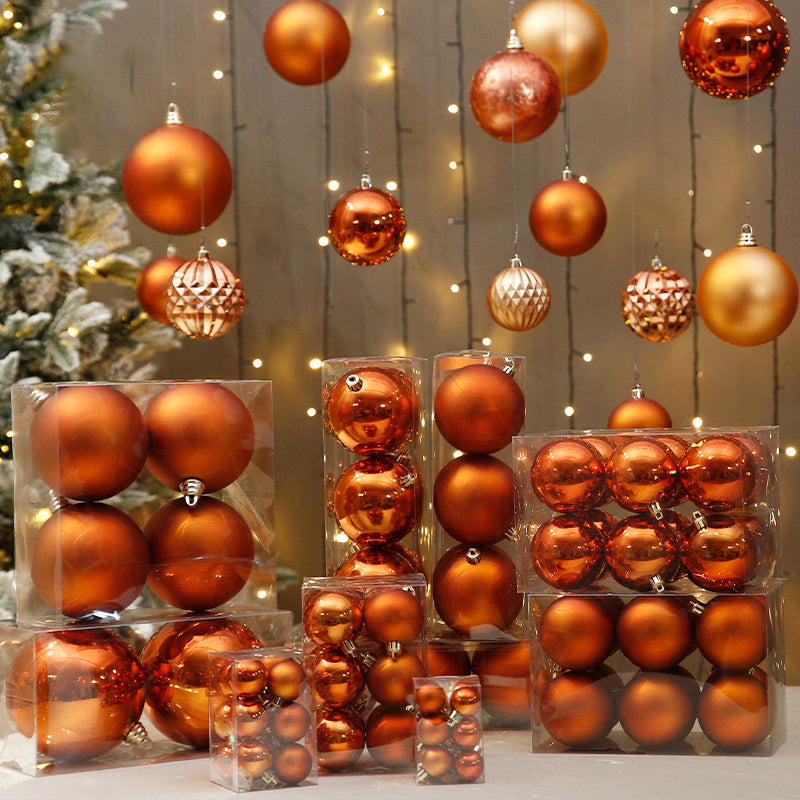 Orange Decorative Christmas Balls Wreath