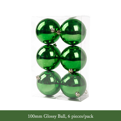 Green Decorative Christmas Balls Wreath