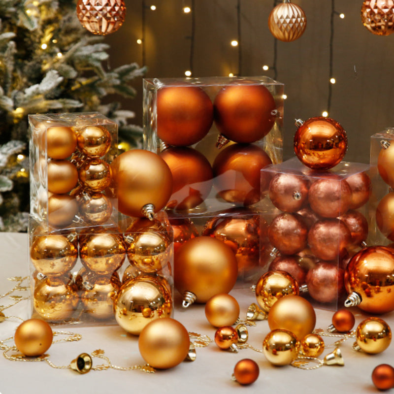 Orange Decorative Christmas Balls Wreath