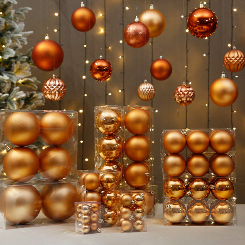 Orange Decorative Christmas Balls Wreath