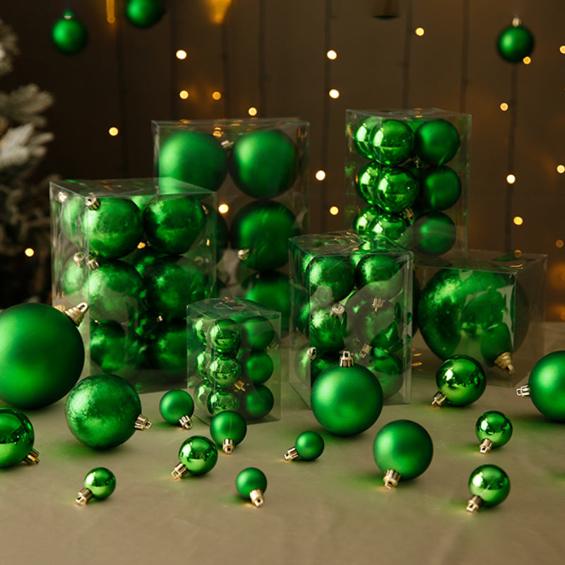 Green Decorative Christmas Balls Wreath